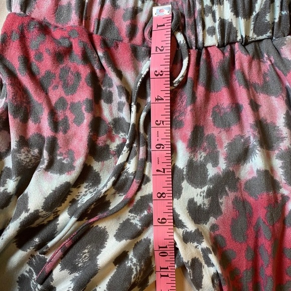 Viamor‎ Leopard Lounge Joggers Pants Size Small - Picture 7 of 8